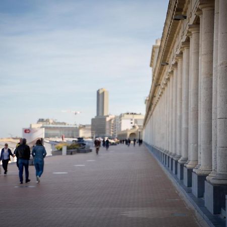 Gezellig App In De Belle Epoque Wijk Van Oostende Bagian luar foto