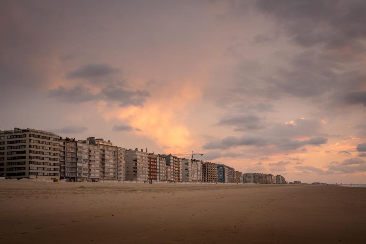Gezellig App In De Belle Epoque Wijk Van Oostende Bagian luar foto